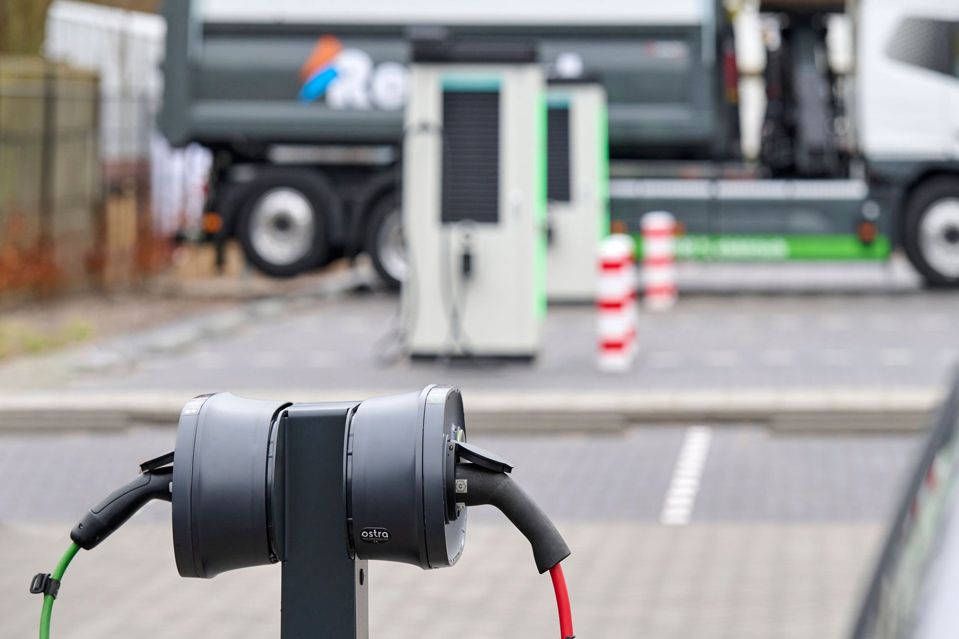 Smart Energie Controller voor AC/DC load balancing