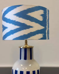 Blue Ikat Speckle – blauwe tafellamp